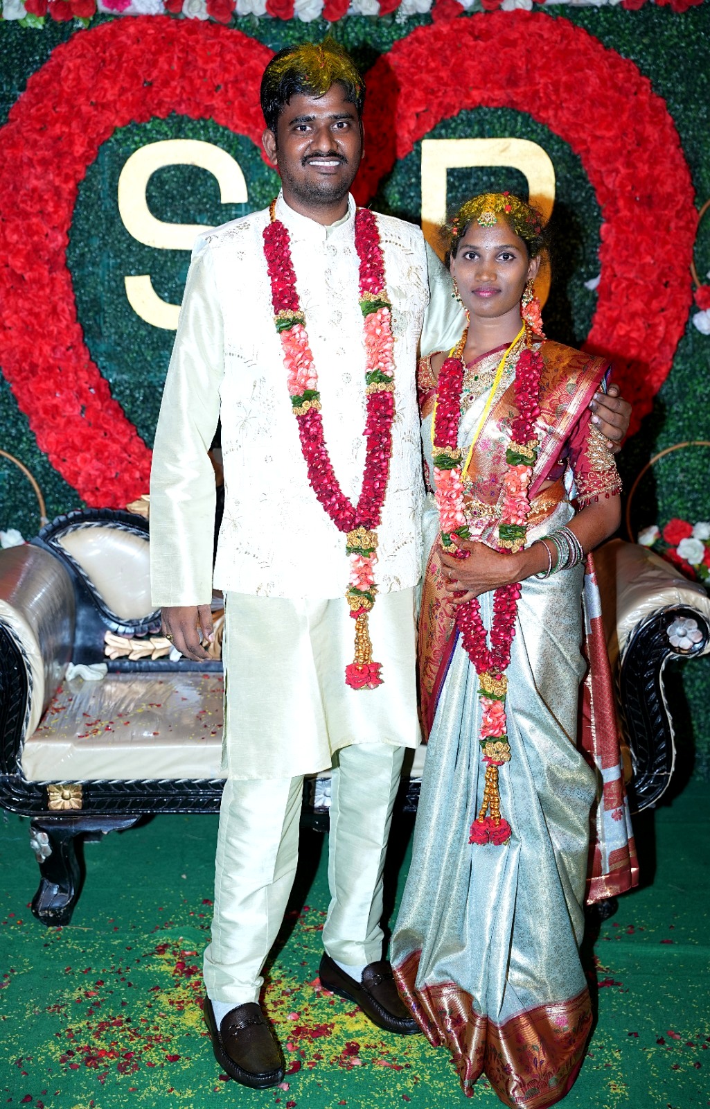 Suneel and Bhavyasri wedding couple